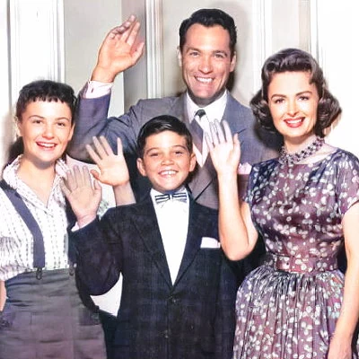 ABC launches The Donna Reed Show with veteran film actress Reed playing middle class housewife Donna Stone, married to a doctor with two children. The series runs through 1966.