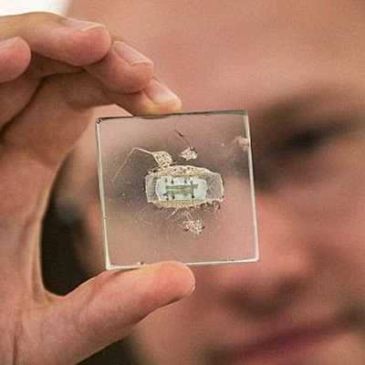 The Microchip is invented by Jack Kilby of Texas Instruments and Robert Noyce of Fairchild Semiconductors, enabling the development of modern computers.