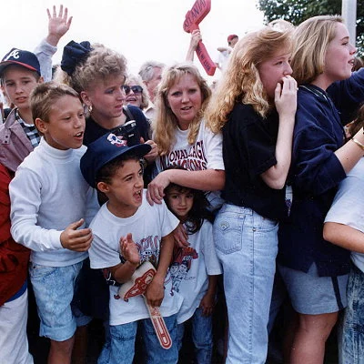 Atlanta Braves fans gather to get a glimpse of their heroes.