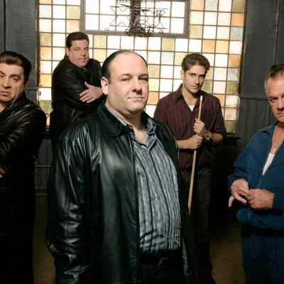 HBO launches the crime drama series The Sopranos, starring
James Gandolfini, Lorraine Bracco, Edie Falco, Michael Imperioli, Dominic Chianese, Steven Van Zandt, Tony Sirico, Robert Iler and Jamie-Lynn Sigler. The popular program, created by David Chase, lasts for six seasons.
